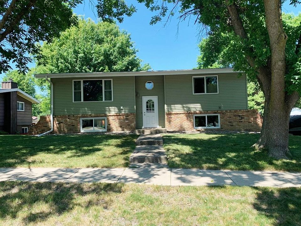 1217 Trott Ave SE, Willmar, MN 56201 Zillow