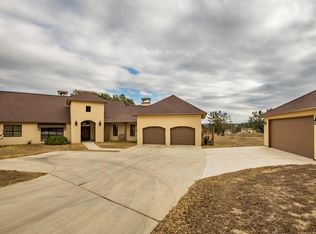 121 Elm Valley Ct, Ingram, TX 78025