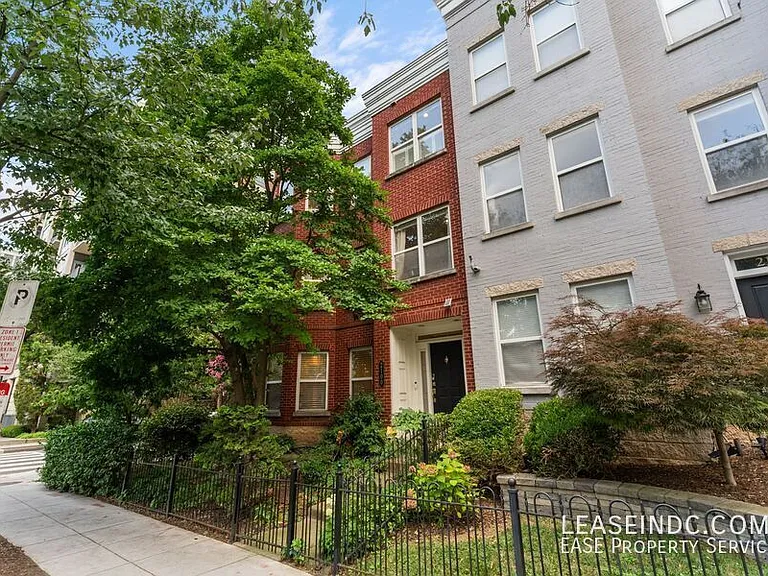 2100 12th St NW — Photo 2