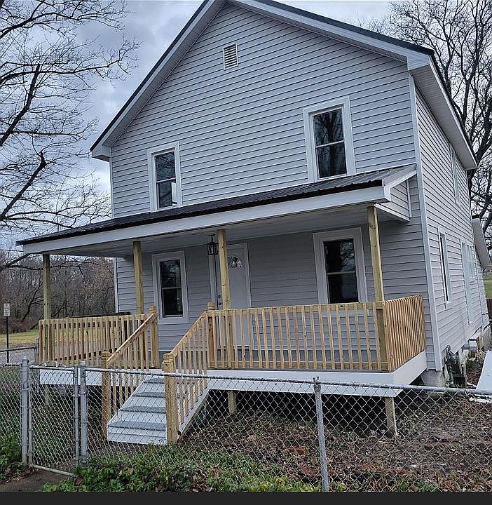 1st image of 37 Brown St