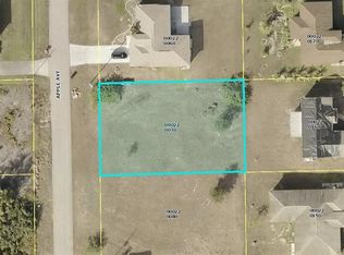 908 Apple Ave, Lehigh Acres, FL 33971