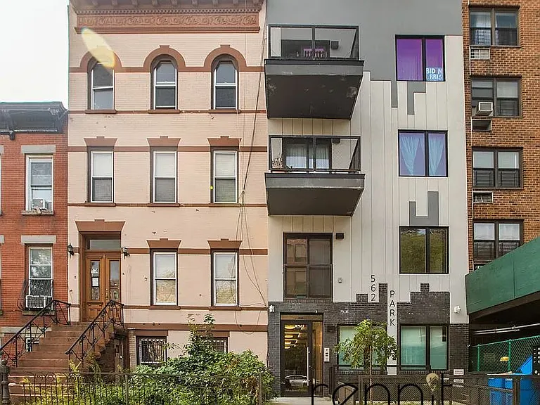 562 Park Pl #2B — Photo 36