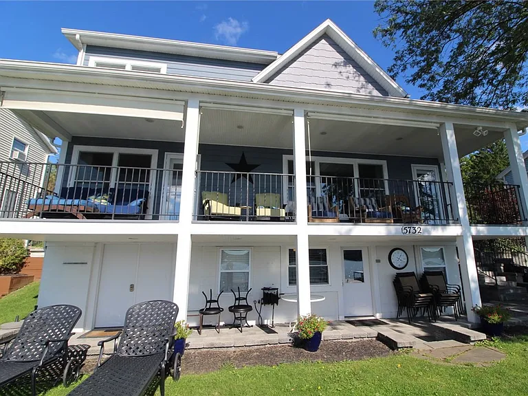 5732 E Lake Rd — Photo 1