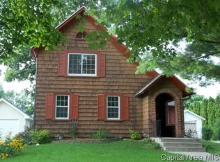 867 W North St, Galesburg, IL 61401