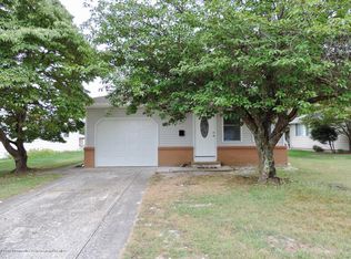 46 Saint Croix St, Toms River, NJ 08757