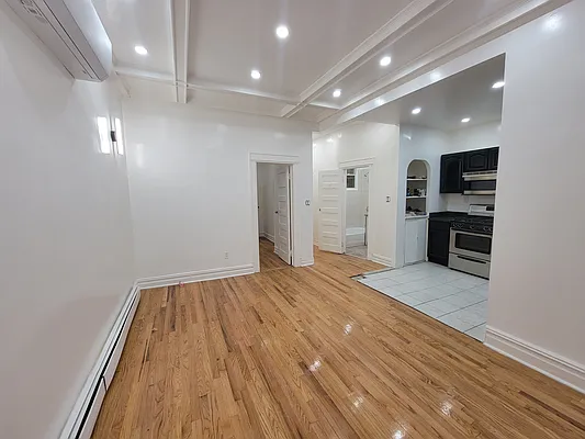 Rented by Duradox Management LLC | media 33