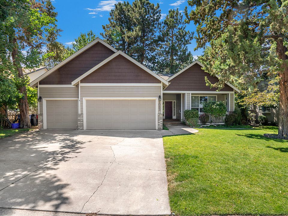 1st image of 1083 SE Shadowood Dr
