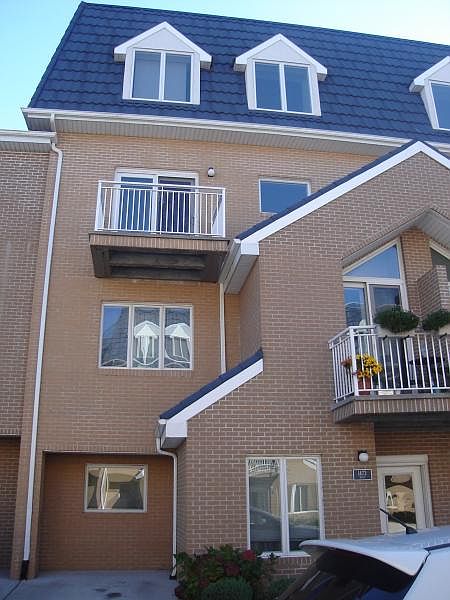 1st image of 1473 Royce St APT 1D