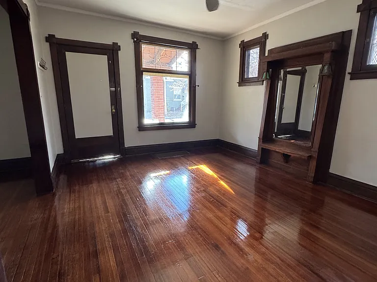 3421 E 16th Ave — Photo 3