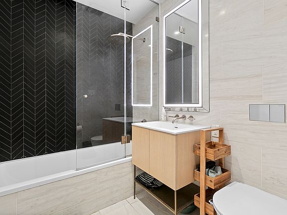 5th image of 215 W 28th St #4B