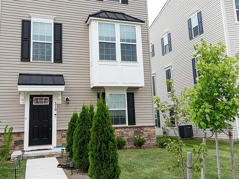 310 Theodora Way — Photo 1