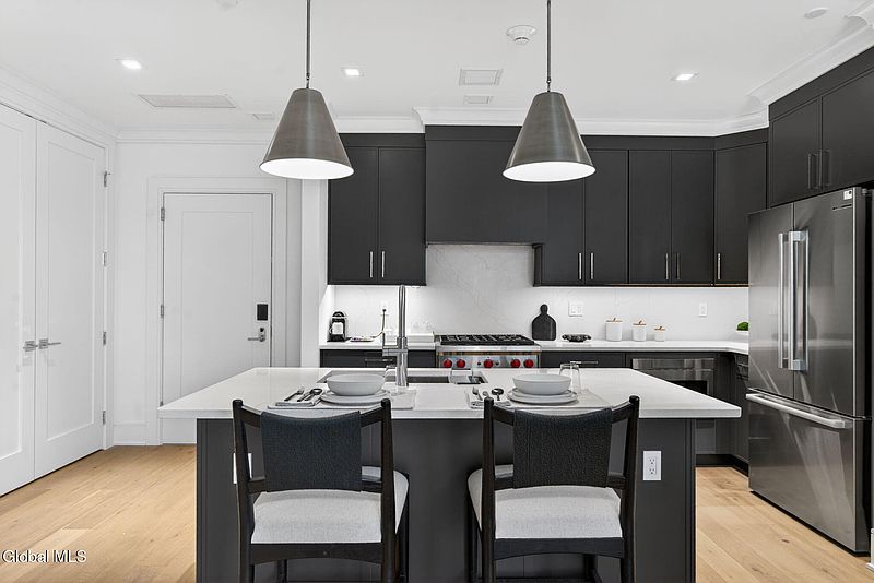 5th image of 19 Washington Street #360 N