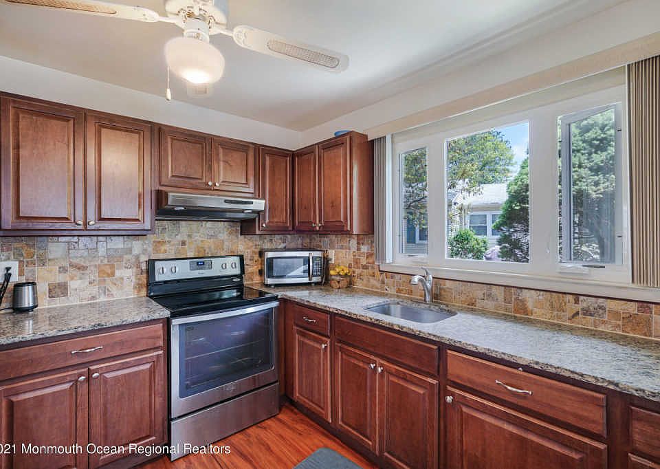 1st image of 33 Norwalk Ave #70