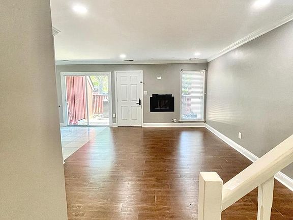 3rd image of 8021 Pantano Pl #18
