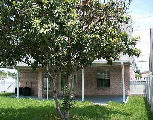 3rd image of 4112 W Esplanade Ave S