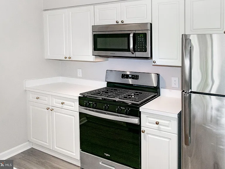 2204 Westcourt Ln #306 — Photo 12