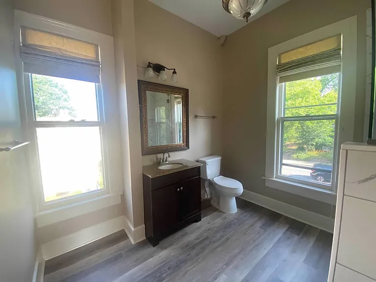 155 E Chestnut St #3 — Photo 11