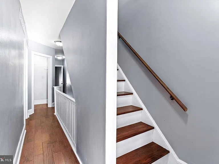 2443 E Cumberland St — Photo 13