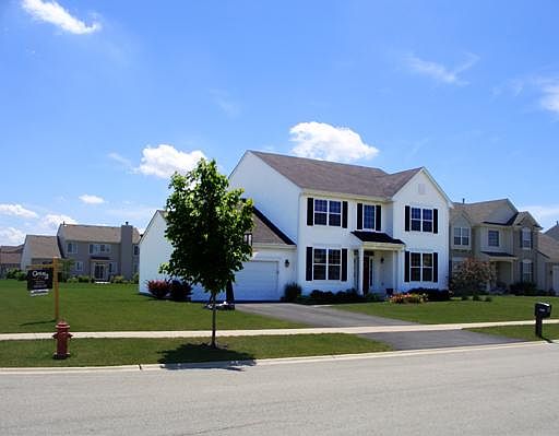 1st image of 25405 Persimmon Ct