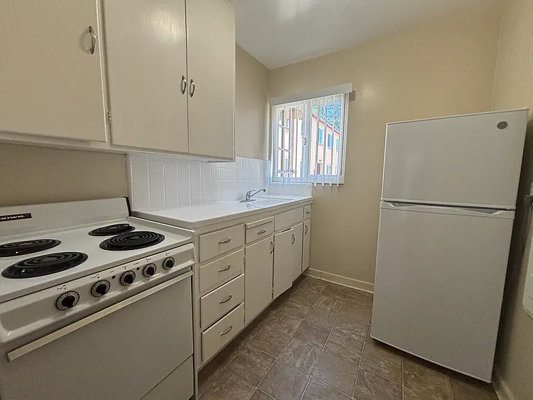 2261 Williams St #2261 — Photo 11
