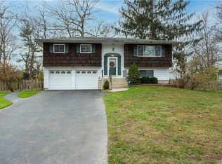 10 Sage Rd, Pt Jefferson Station, NY 11776