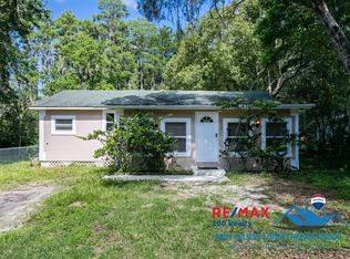 220 Ledbetter Ave, Groveland, FL 34736