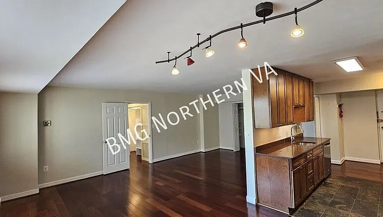 5410 Connecticut Ave NW #701 — Photo 1