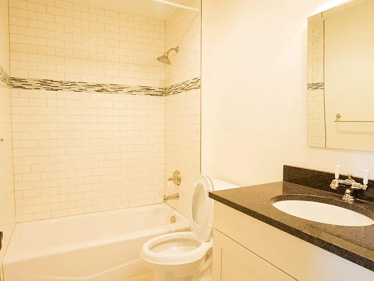18 E Beall St #1 — Photo 9