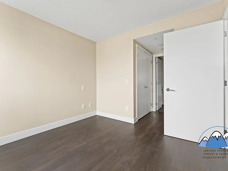 3007 Glen Dr — Photo 12