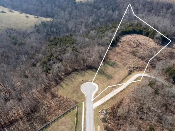 605 Claiborne Dr, Dry Ridge, KY 41035