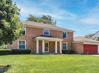 255 Lee Rd, Northbrook, IL 60062