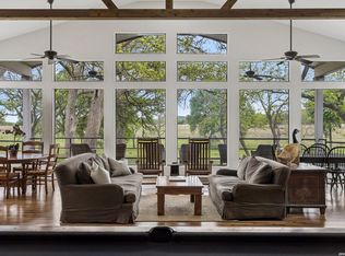 880 CENTER POINT RIVER RD, Kerrville, TX 78028