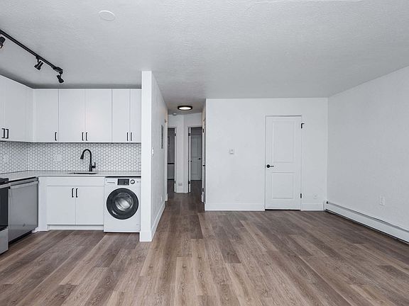 4th image of 1301 E 33rd Ave APT 101