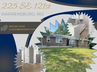 225 SE 121st Rd #4, Warrensburg, MO 64093