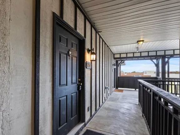 4th image of 6254 Inishmore Ln