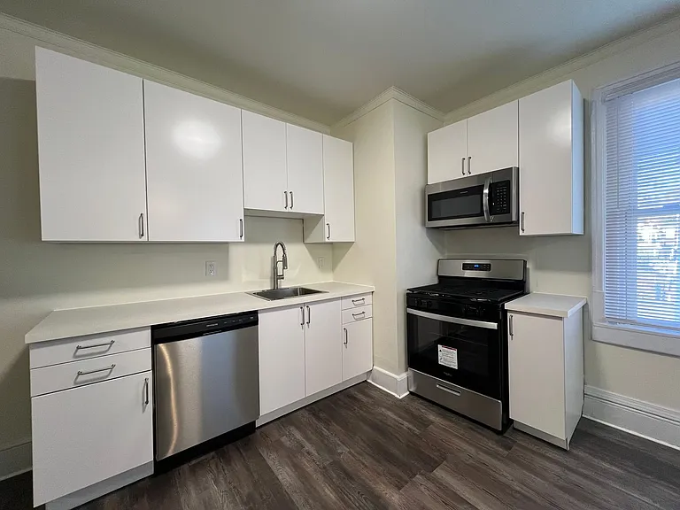 119 Bausman St — Photo 11