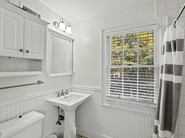71 Corbett Dr — Photo 22