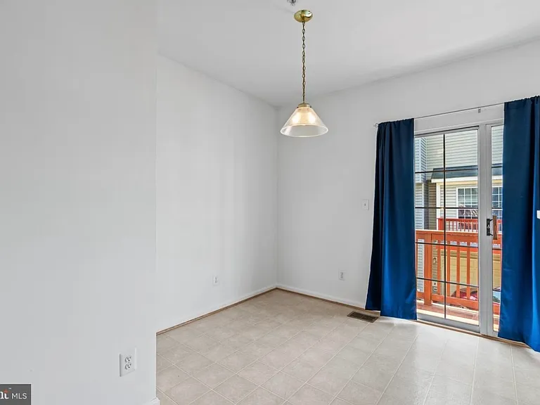 3508 Clay Creek Ct — Photo 10