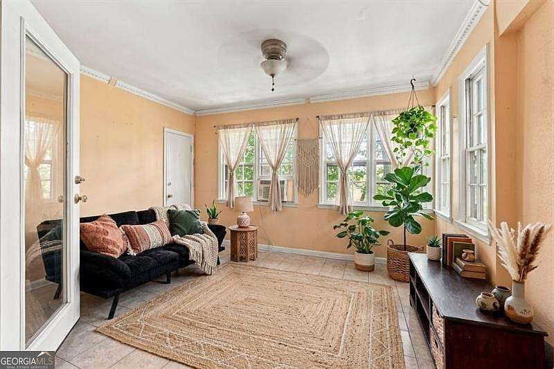 1st image of 175 Barone Pl NW