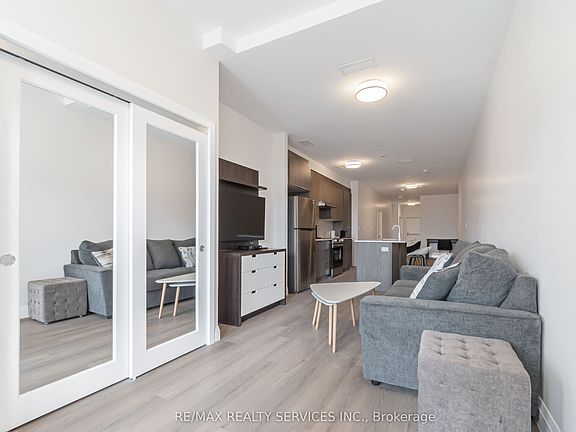 5th image of 30 Dean Park Rd #5