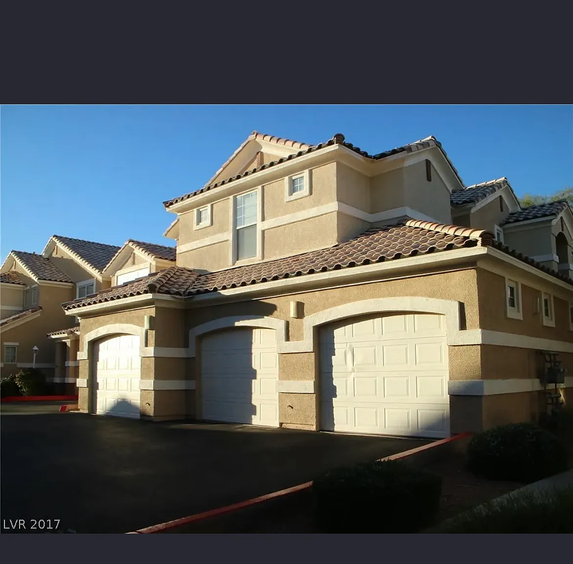 3 bed, 1443 sqft, $1,900 — Photo 4
