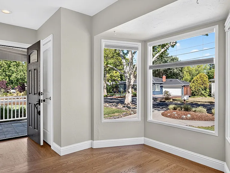 2907 Eccleston Ave — Photo 6