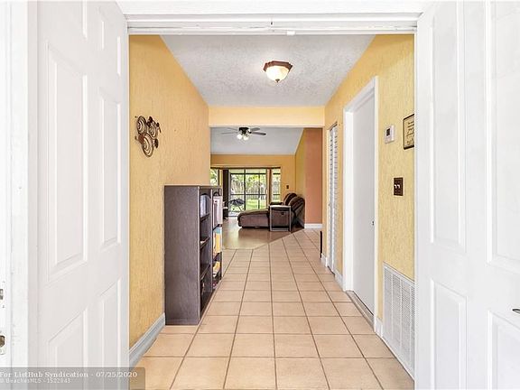4th image of 3209 NW 104th Ave