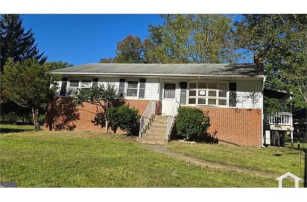 Building Photo - 13720 Old Chapel Rd