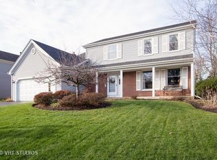 254 Yorkshire Dr, Fox River Grove, IL 60021