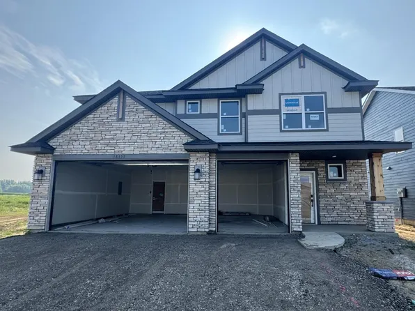 18357 Gladiator Dr, Lakeville, MN 55044