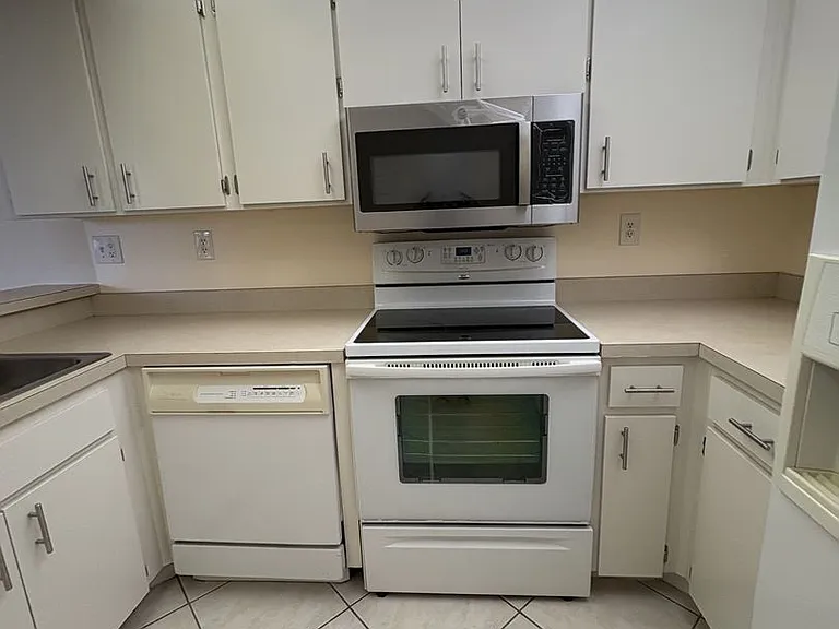 21405 Olean Blvd #333 — Photo 11