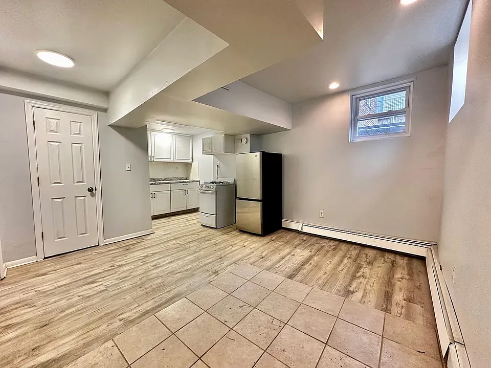 60 Hopkins Ave #1