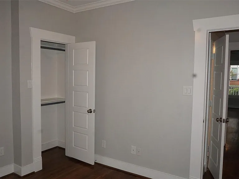 825 Algregg St — Photo 25
