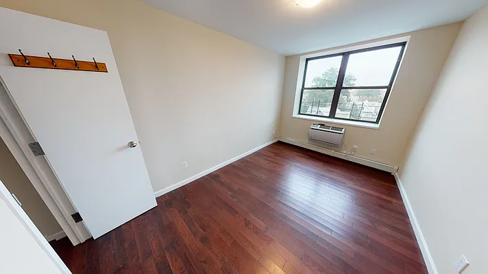 Rented by Marquis Real Estate Services | media 2